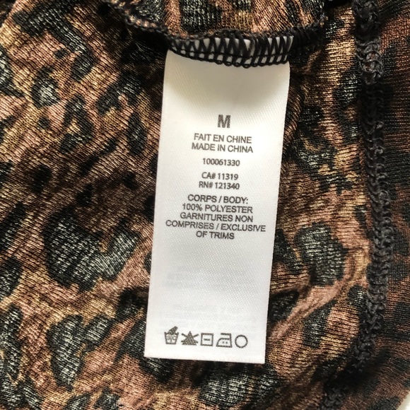 Dynamite woman’s rouched sheer leopard top size medium - Picture 7 of 14